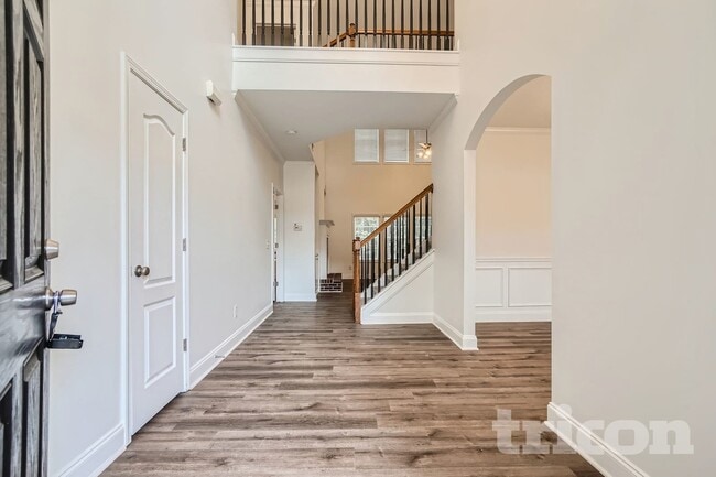 Photo - 612 Peach Pl