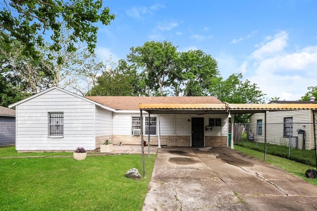 Photo - 7730 Darnay Dr Casa