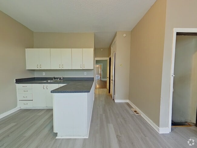 Building Photo - 2711 Keokuk St Rental