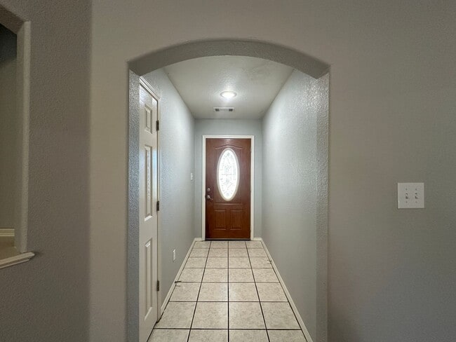 Photo - Beautiful 3 Bed 2 Bath Home w/ 2-Car Garage