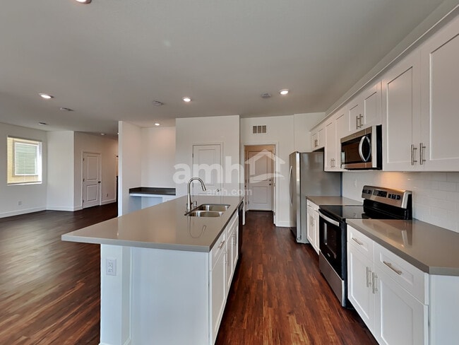 Photo - 8811 Tiger Tooth Ave