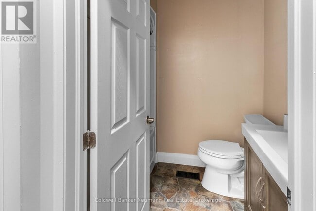 Photo - 56 Yarmouth St Unité B