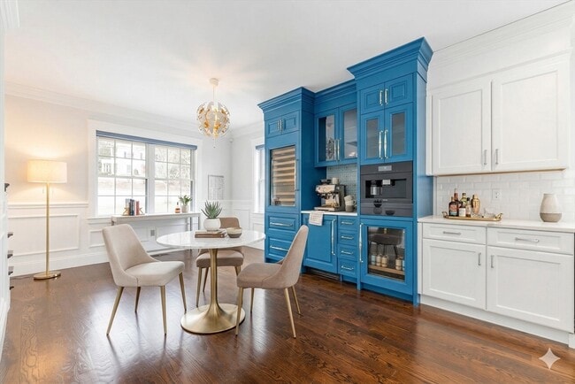 Photo - 53 Old Mystic St