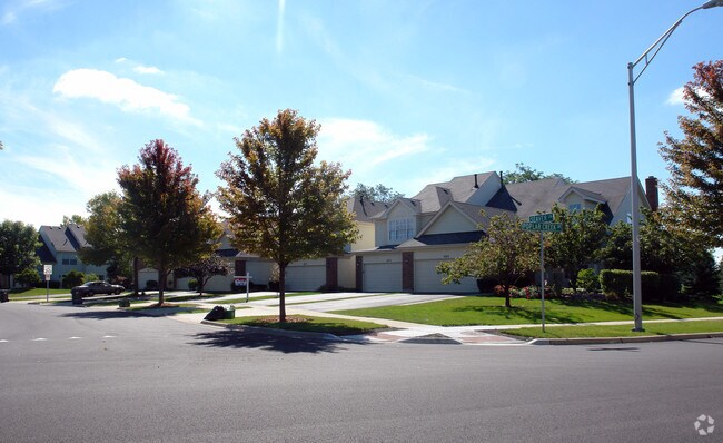 Photo - Links at Poplar Creek Townhomes