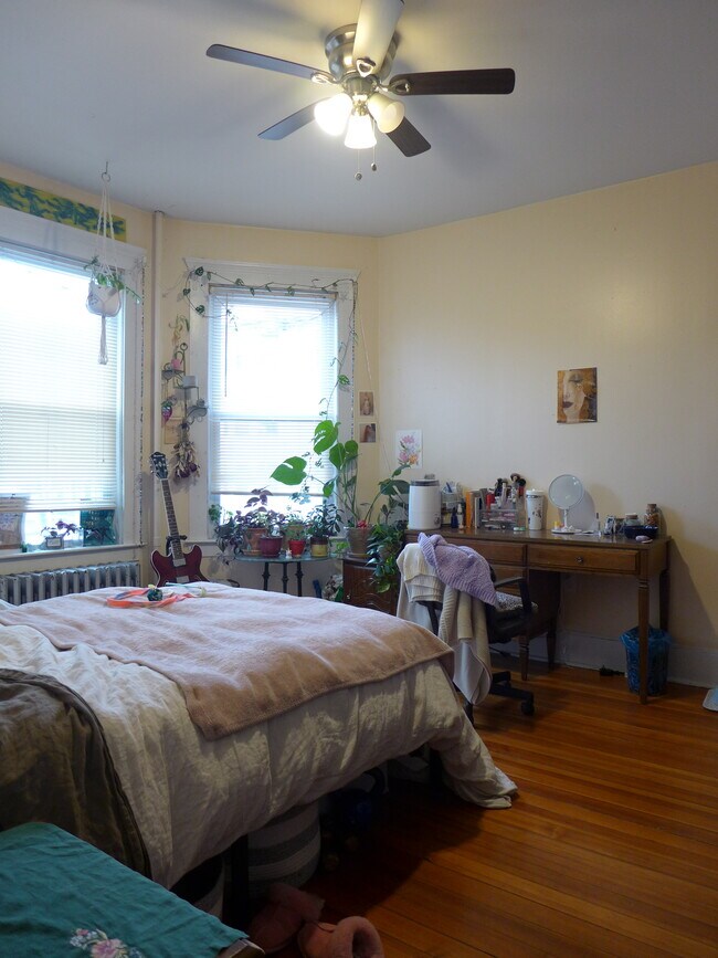 Photo - 158 Hillside St Unidad 1