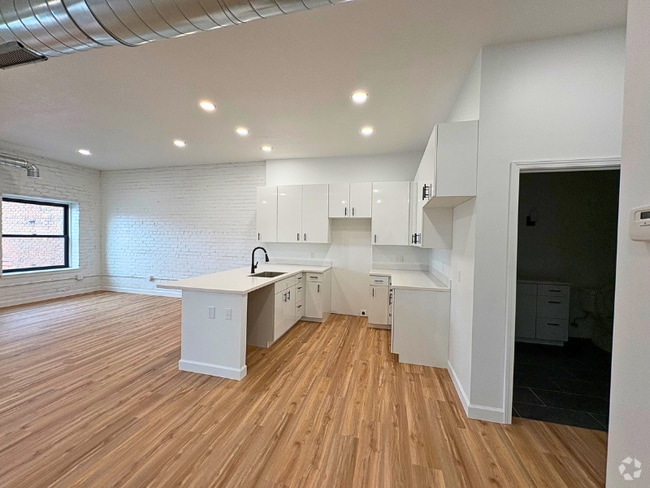 Building Photo - 9438 Joseph Campau Ave Unit 9438 Rental