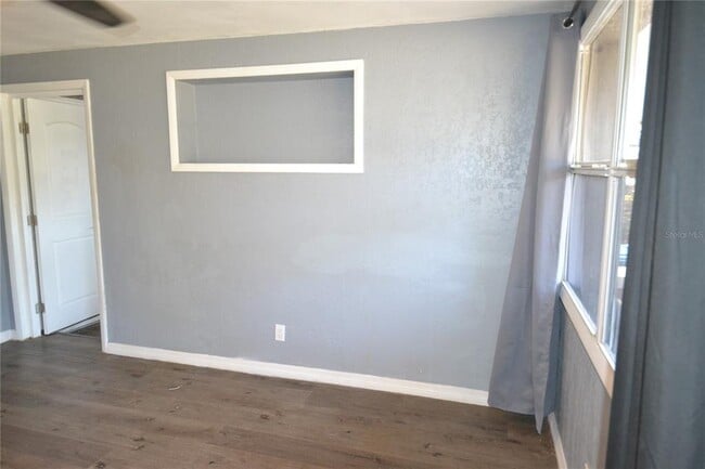 Photo - 11465 92nd St N