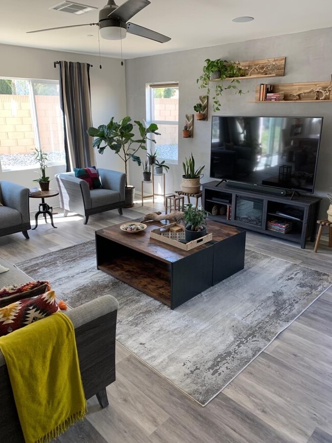 Photo - 44127 Chaparral Dr