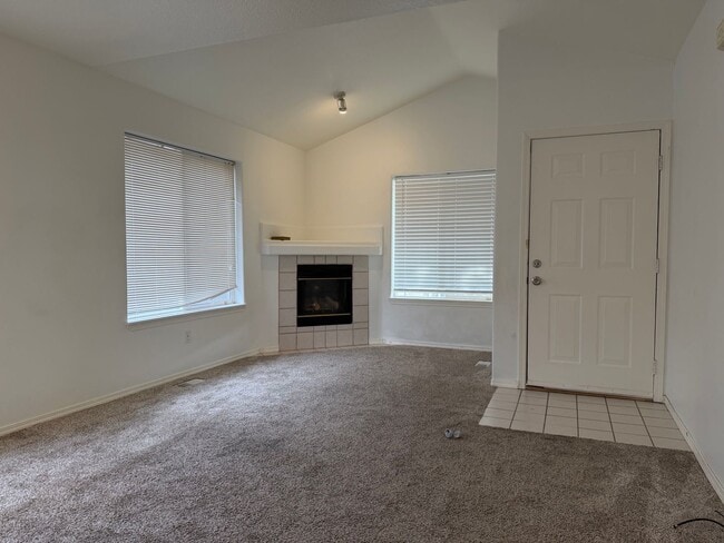 Photo - 14110 SE Summerfield Loop