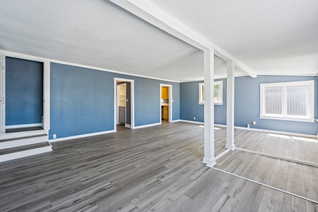 Photo - 1310 Alki Ave SW