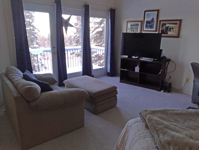 Photo - 16410 St James Cir