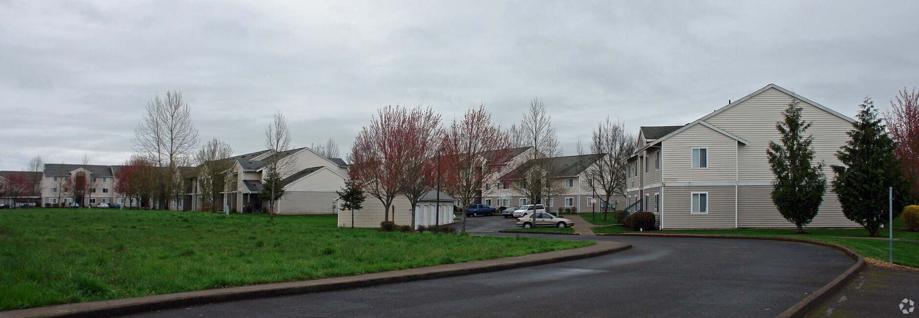 Periwinkle Creek - Periwinkle Creek Apartments