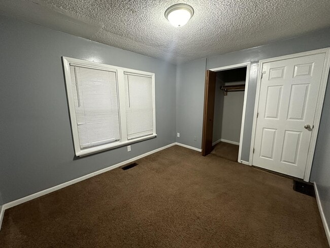 Photo - 820 Blake St