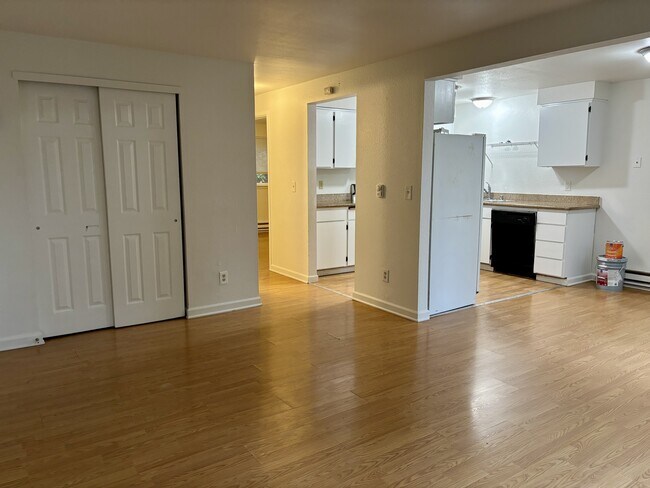 Photo - 12208 118th Ave E Unit B