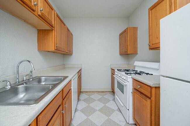 Photo - Carlisle Terrace