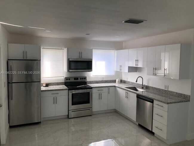 Photo - 1401 NW 8th Ave