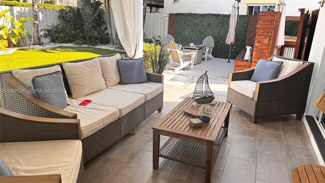 Photo - 365 NE 32nd Terrace