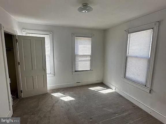 Photo - 306 W Main St