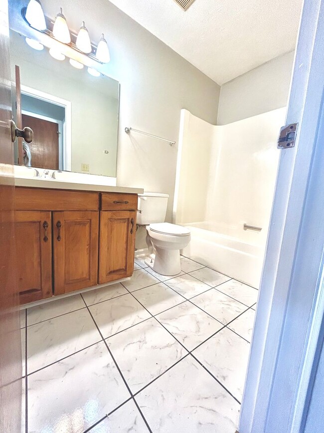 Photo - 2 Bedroom | 2 Bathroom Duplex Available Ja...