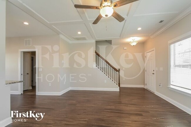 Photo - 143 Douglas Fir Pl