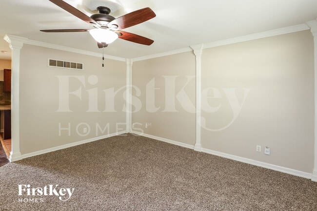 Photo - 4800 N Wallace Dr