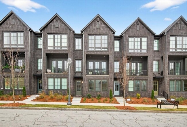 Photo - 2641 Mackintosh Ct