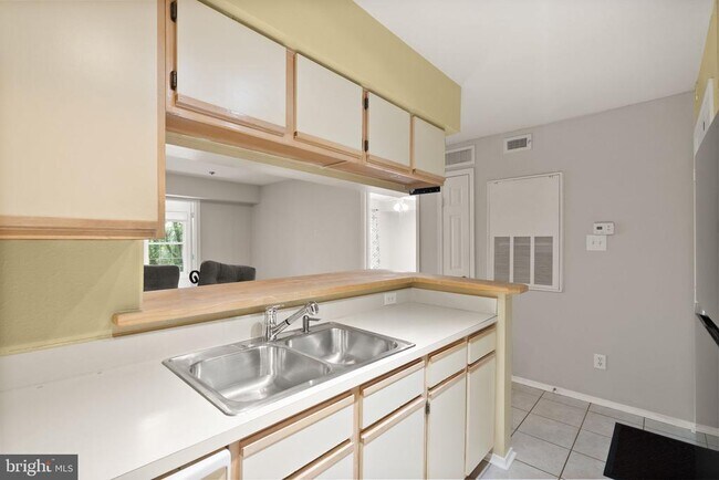 3313 Wyndham Cir Unit 3209