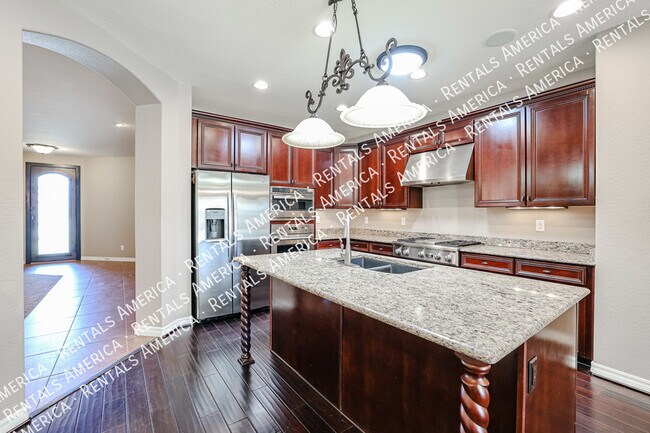 Photo - 613 W San Carlos Way