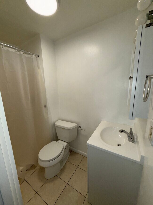 Photo - 39 Beacon St