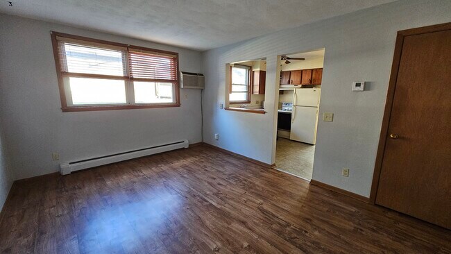 Photo - 1515 N Elm Ave Unit 102