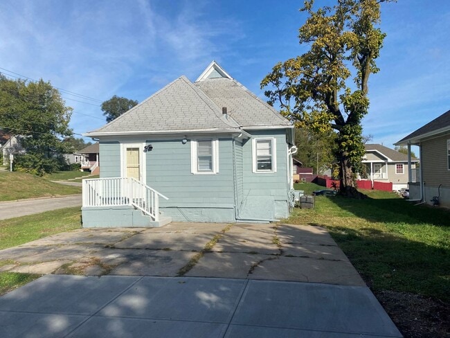 Photo - 4149 Grant St