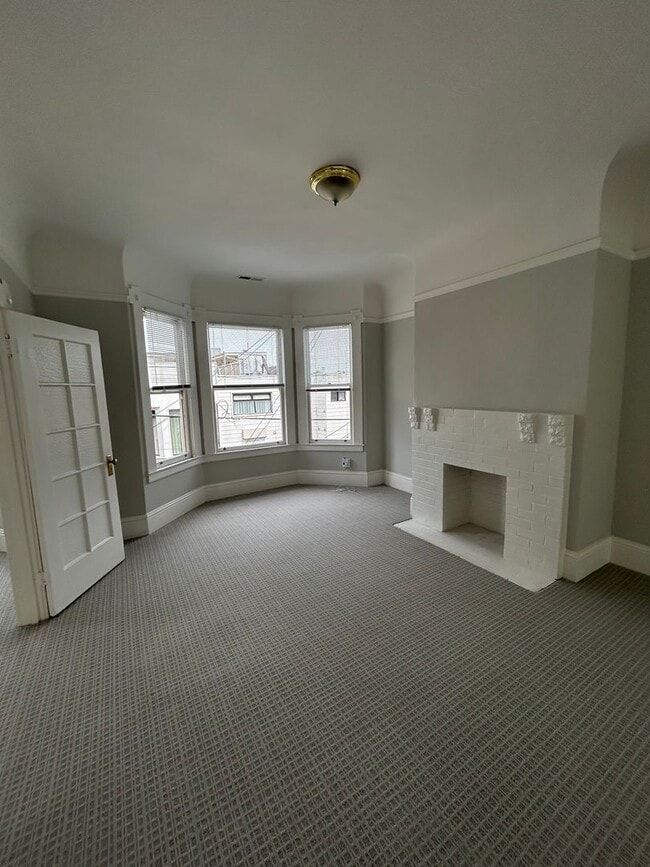 Building Photo - 40 Langton St