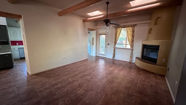 Photo - Beautiful 3 Bedroom 2 Bathroom with Low Ma...