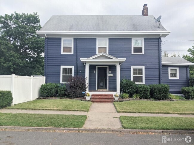 Building Photo - 310 4th St Rental