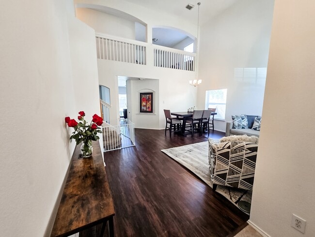 Photo - 32347 Hunter Park Ct