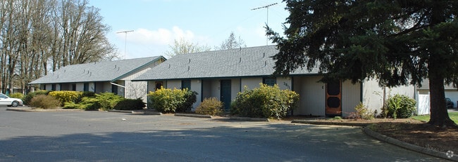 Timberlinn Apartments - Timberlinn Apartments