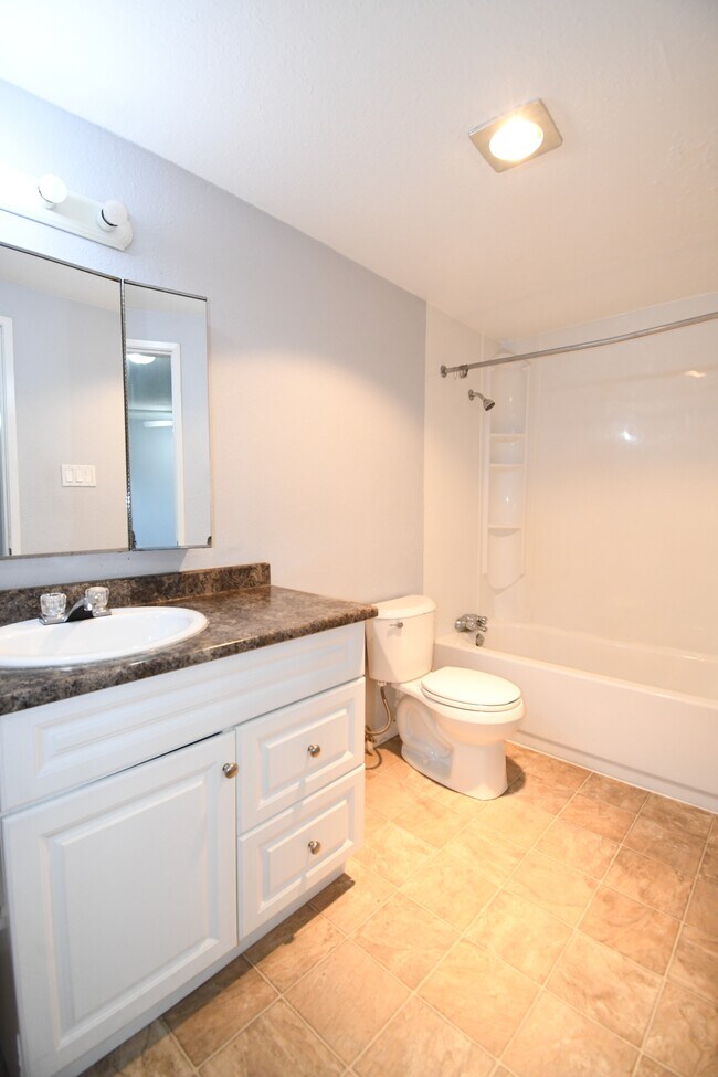 4280 Quentin Ave Unit 106