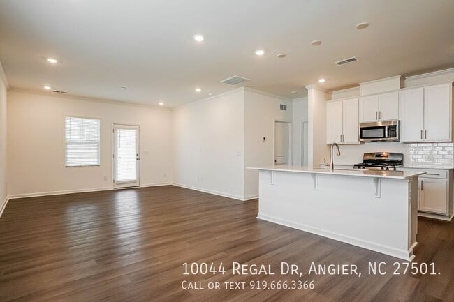 Photo - 10044 Regal Dr