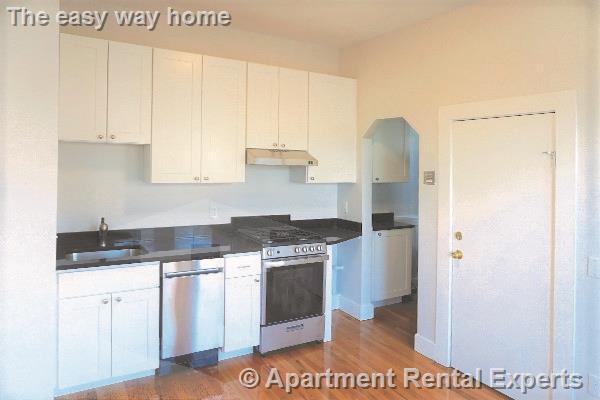 Building Photo - 116 Willow St Unit #3