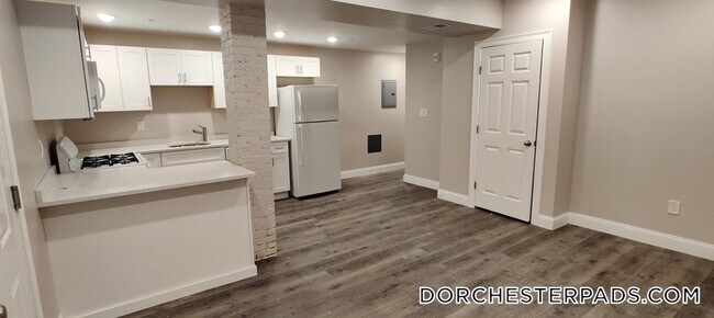 Photo - 34 Hartwell St Unit B