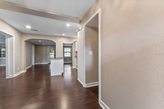 Photo - 4008 W Swann Ave