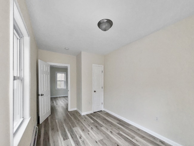 Photo - 8-10 Varnum St Unit 8