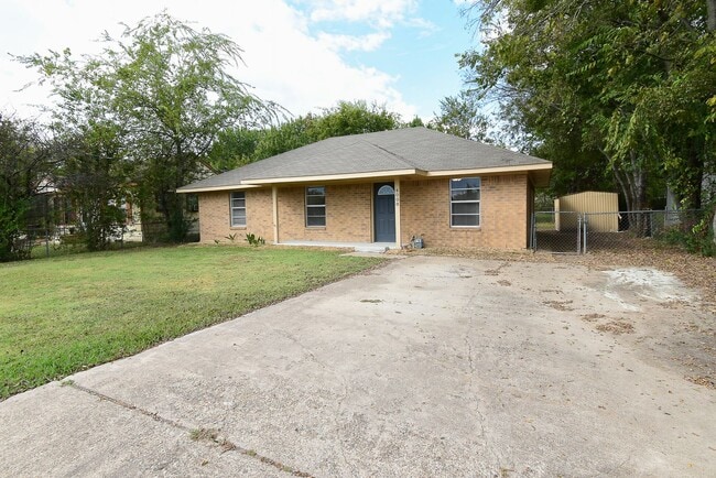 Building Photo - 4008 Templeton St