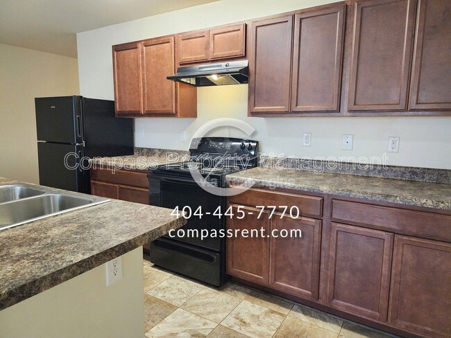 Photo - 2065 Belmont Cir NE