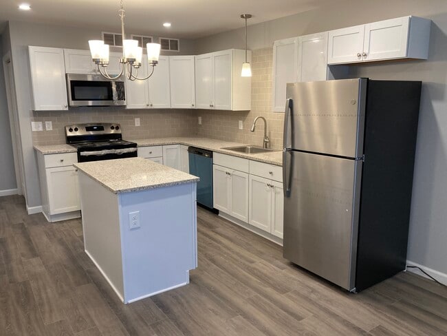 Kitchen - 2 Boston Ave