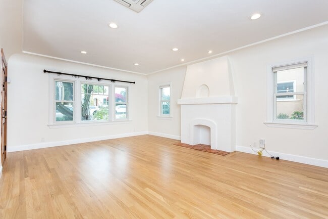 Photo - 3407-3411 33rd Street Unit 3411 33rd Street