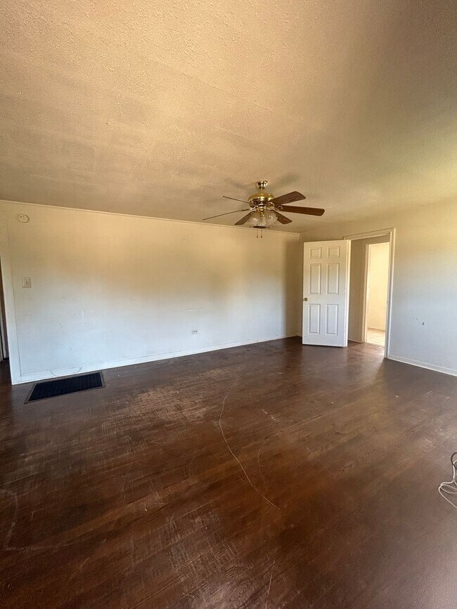Photo - 612 Madison St
