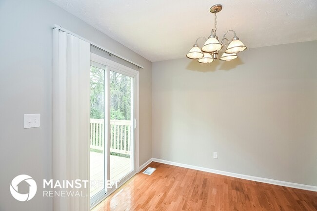 Photo - 6187 Amberly Rd