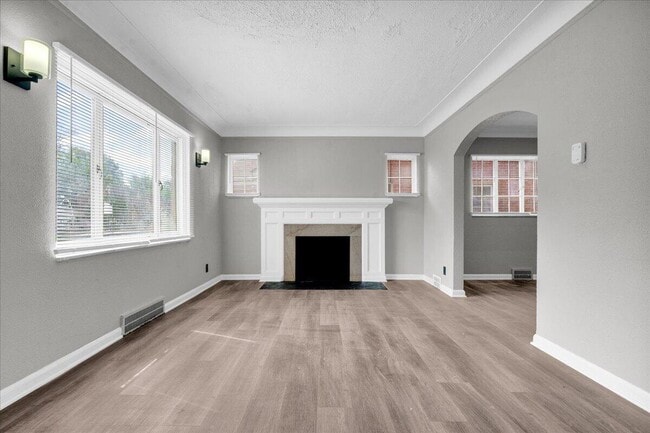 Photo - 16639 Ward Ave