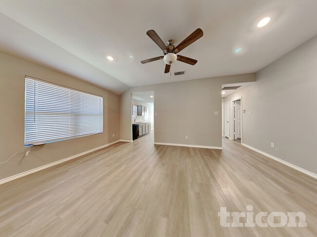 Photo - 11151 N Lake Mist Ln